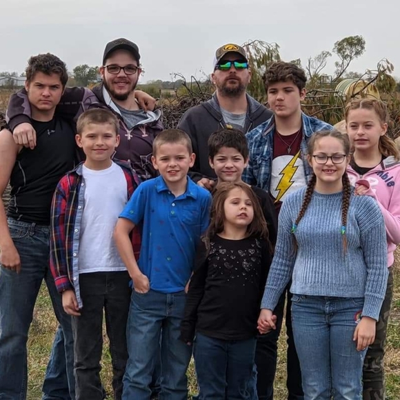 Meet your Posher, Brad - Picture 2 of 2